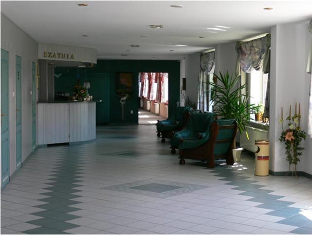 Motel 2000 Steszew Luaran gambar